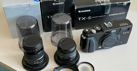FUJIFILM TX-2 + Obiettivo 45mm,90mm FUJIFILM TX-2 + Obiettivo 45mm,90mm