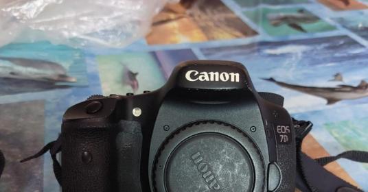 CANON EOS 7D CANON EOS 7D