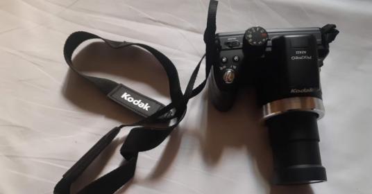 Macchina fotografica Nikon con obiettivi 18 55 e 55 300 Macchina fotografica Nikon con obiettivi 18 55 e 55 300