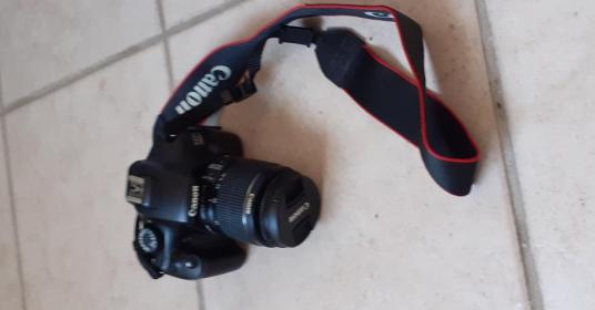 Canon reflex EOS 1100D Canon reflex EOS 1100D
