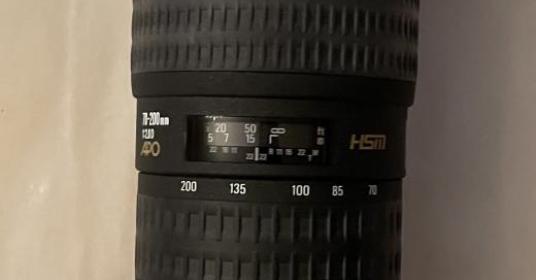 Sigma Obiettivo 70-200mm-F/2.8D EX APO HSM - Attacco NIKON Sigma Obiettivo 70-200mm-F/2.8D EX APO HSM - Attacco NIKON
