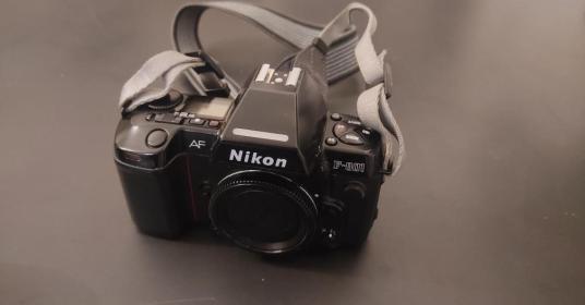Nikon F801