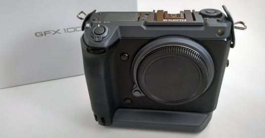 Corpo della Fujifilm GFX 100