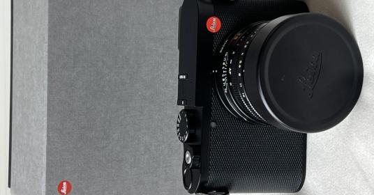 Leica Q3 nuova ( 63 scatti) Garanzia 26 mesi ( fino 1 Agosto 2026) Leica Q3 nuova ( 63 scatti) Garanzia 26 mesi ( fino 1 Agosto 2026)