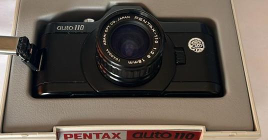 KIT PENTAX AUTO 110 SLR CON ACCESSORI