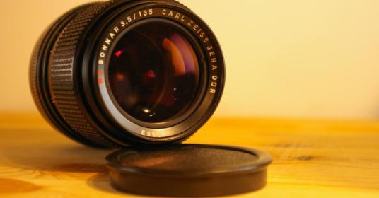 Carl Zeiss Jena MC Sonnar 135mm. 3,5